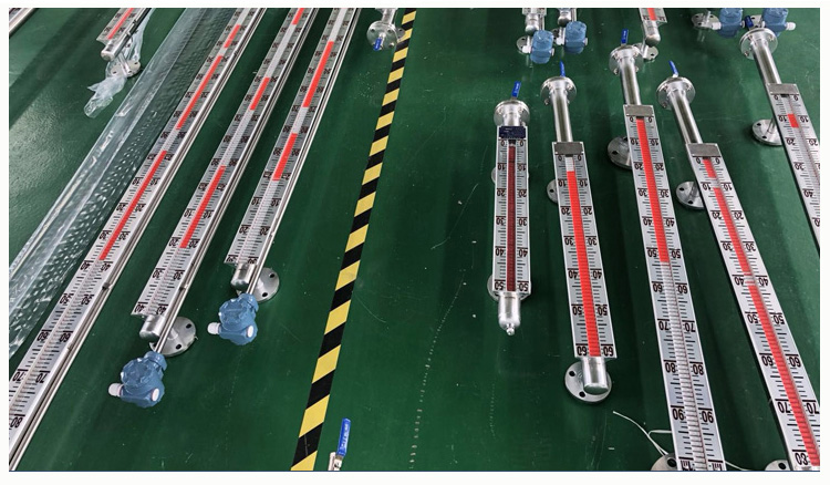 高溫翻板液位計產(chǎn)品圖